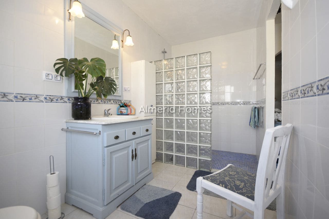 5 bedroom Finca/Country House for sale in Albox with pool garage - € 325,000 (Ref: 10062728)