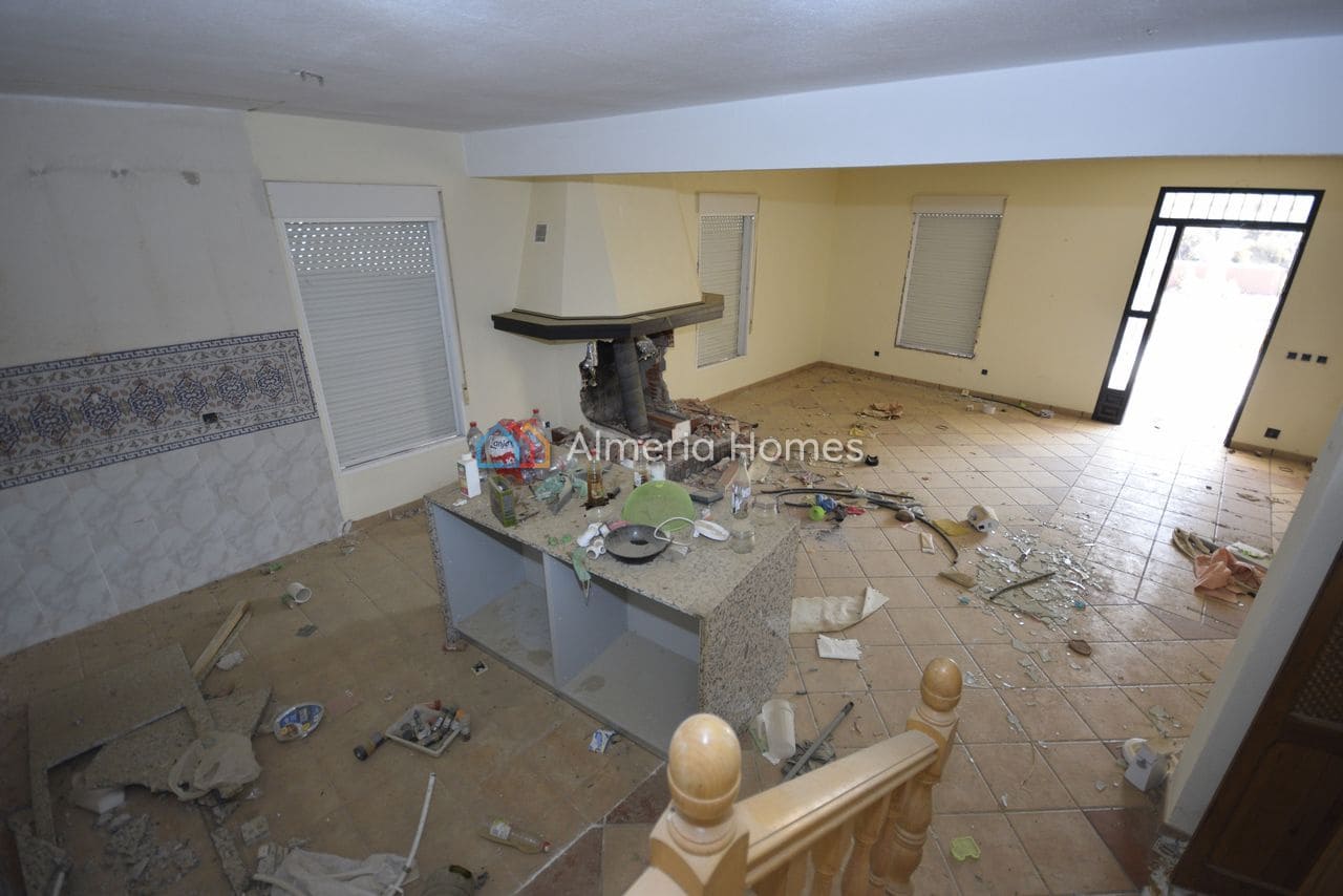 Chalet de 3 habitaciones en Zurgena en venta con piscina garaje - 125.000 € (Ref: 10095635)