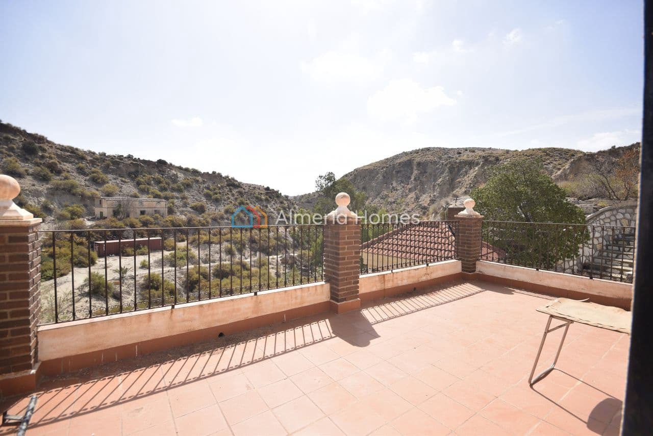Chalet de 3 habitaciones en Zurgena en venta con piscina garaje - 125.000 € (Ref: 10095635)