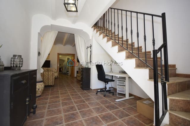 4 slaapkamer Finca/Landhuis te koop in Albox met garage - € 179.995 (Ref: 10098925)