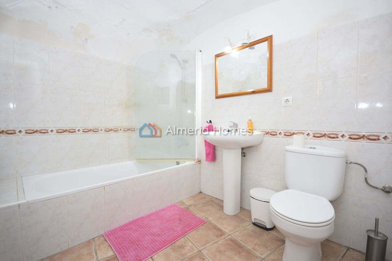 4 slaapkamer Finca/Landhuis te koop in Albox met garage - € 179.995 (Ref: 10098925)
