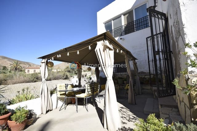 4 slaapkamer Finca/Landhuis te koop in Albox met garage - € 179.995 (Ref: 10098925)