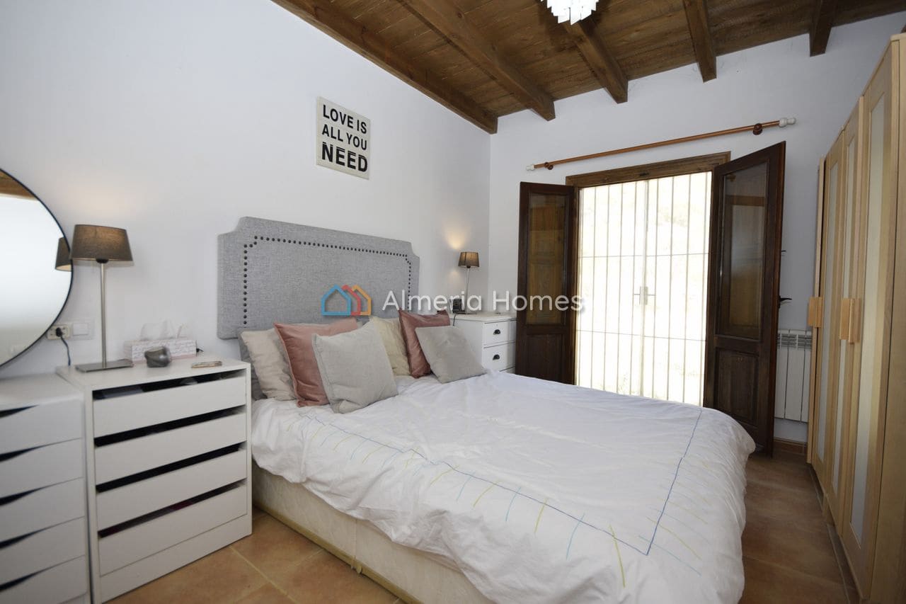 4 bedroom Villa for sale in Velez-Blanco - € 247,500 (Ref: 10112104)