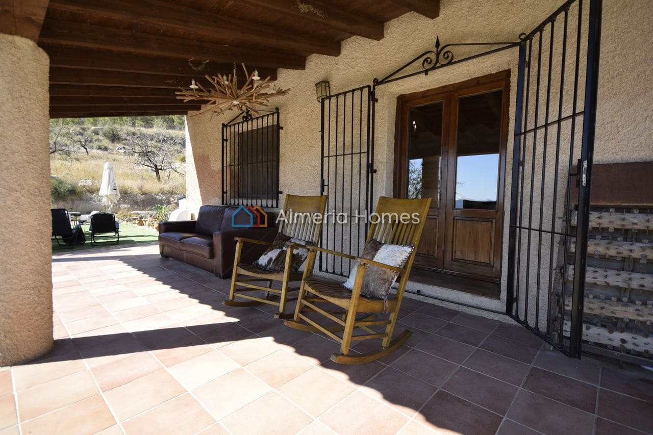 4 bedroom Villa for sale in Velez-Blanco - € 247,500 (Ref: 10112104)