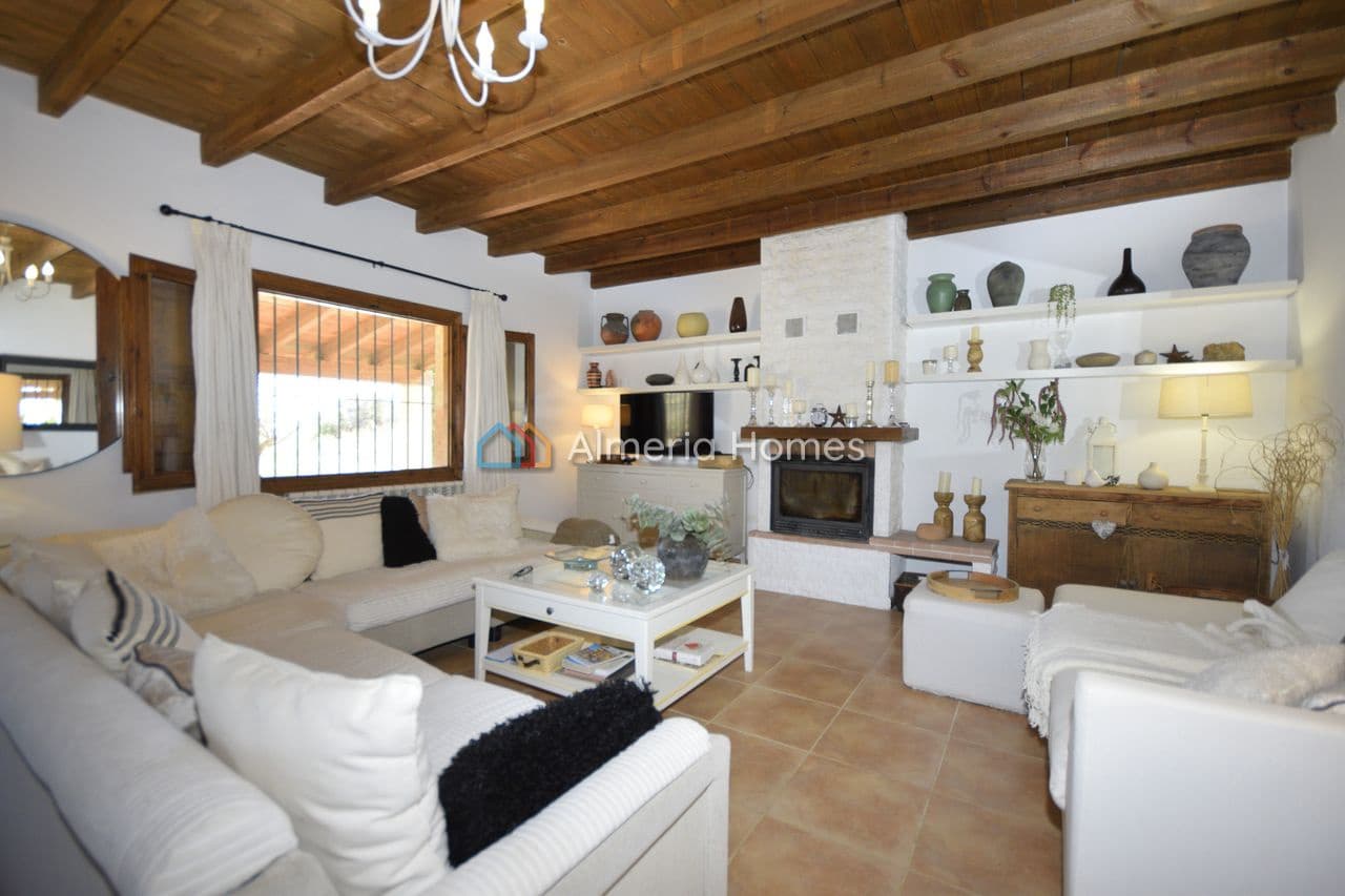 4 bedroom Villa for sale in Velez-Blanco - € 247,500 (Ref: 10112104)