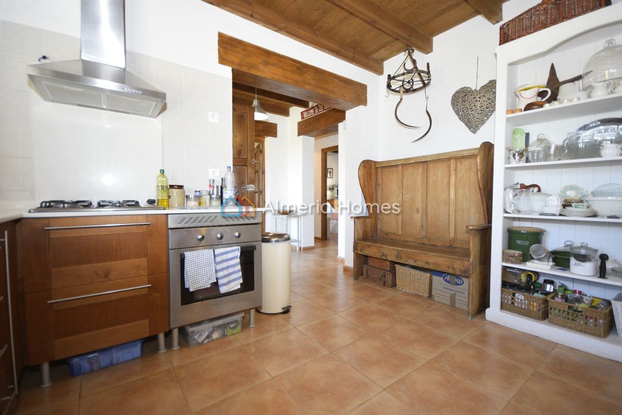 4 bedroom Villa for sale in Velez-Blanco - € 247,500 (Ref: 10112104)