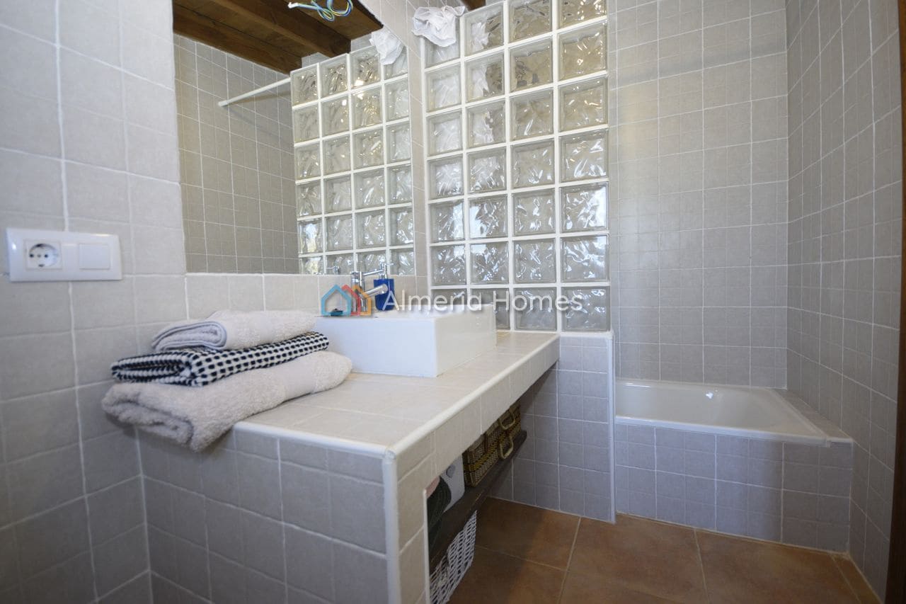 4 bedroom Villa for sale in Velez-Blanco - € 247,500 (Ref: 10112104)