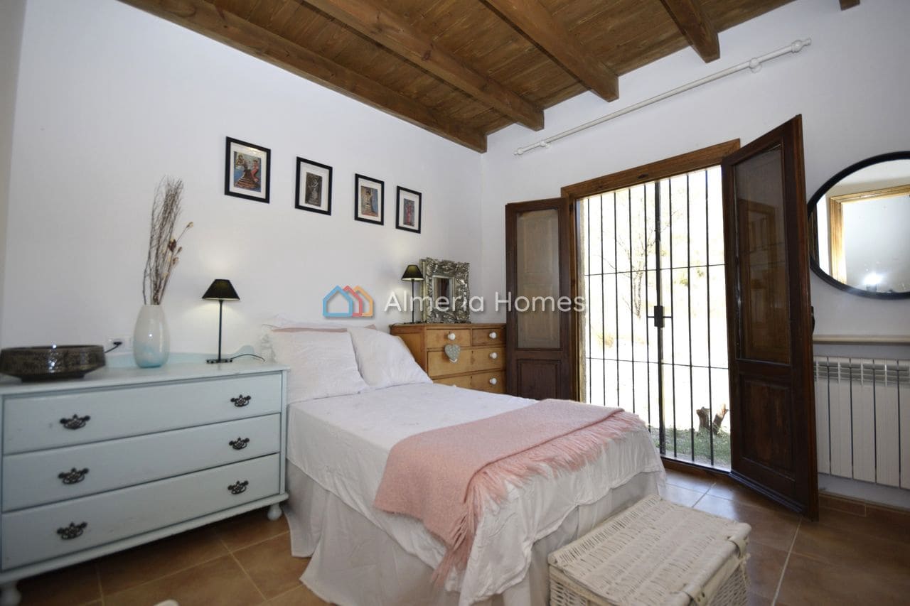 4 bedroom Villa for sale in Velez-Blanco - € 247,500 (Ref: 10112104)