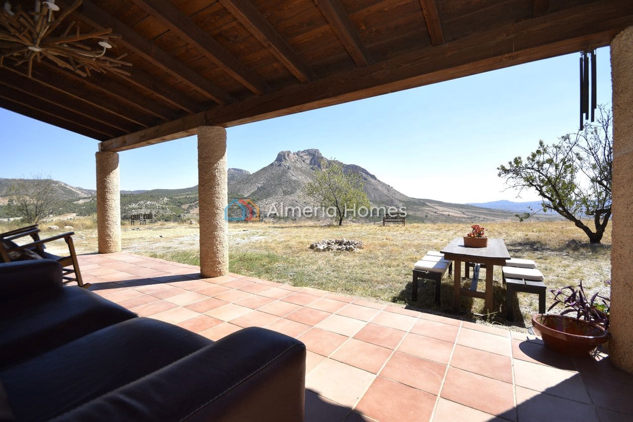 4 bedroom Villa for sale in Velez-Blanco - € 247,500 (Ref: 10112104)