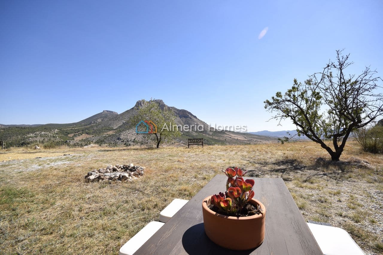 4 bedroom Villa for sale in Velez-Blanco - € 247,500 (Ref: 10112104)