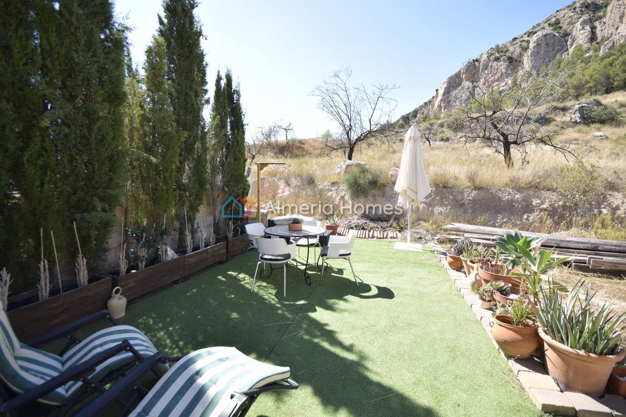 4 bedroom Villa for sale in Velez-Blanco - € 247,500 (Ref: 10112104)
