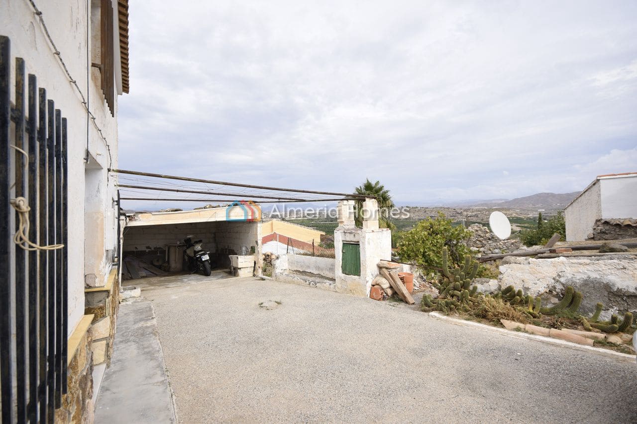 4 slaapkamer Finca/Landhuis te koop in Arboleas met garage - € 74.995 (Ref: 10112358)