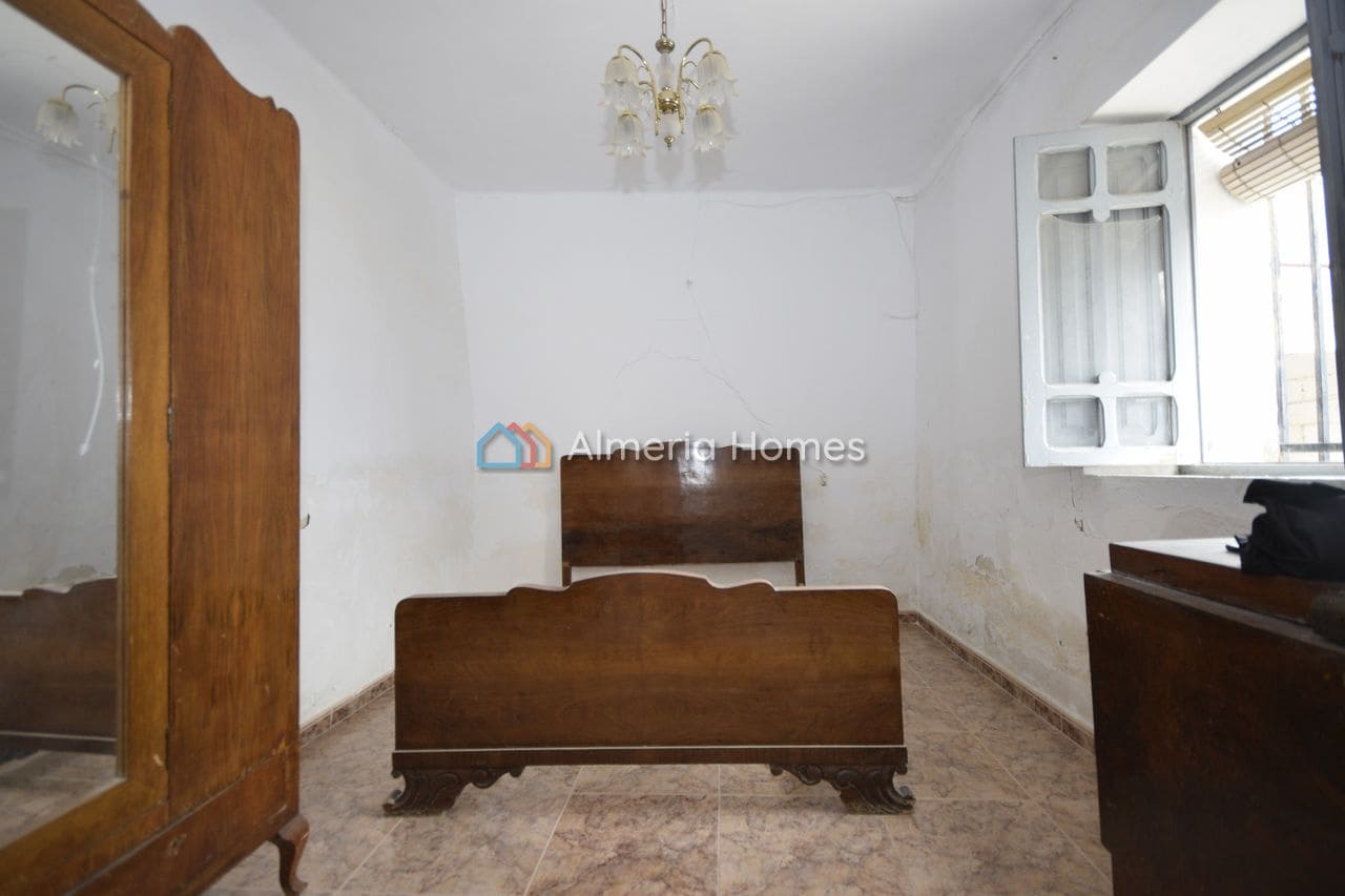 4 slaapkamer Finca/Landhuis te koop in Arboleas met garage - € 74.995 (Ref: 10112358)