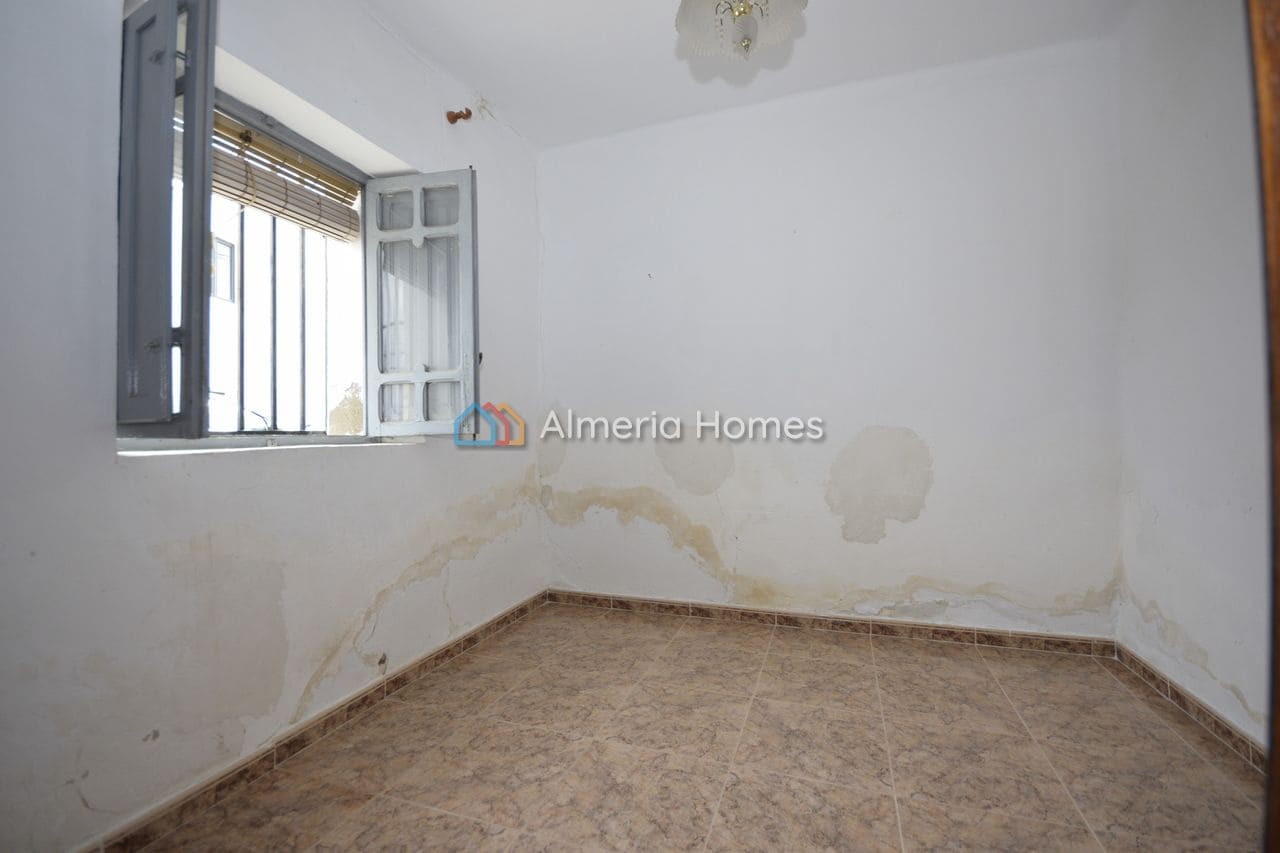 4 slaapkamer Finca/Landhuis te koop in Arboleas met garage - € 74.995 (Ref: 10112358)