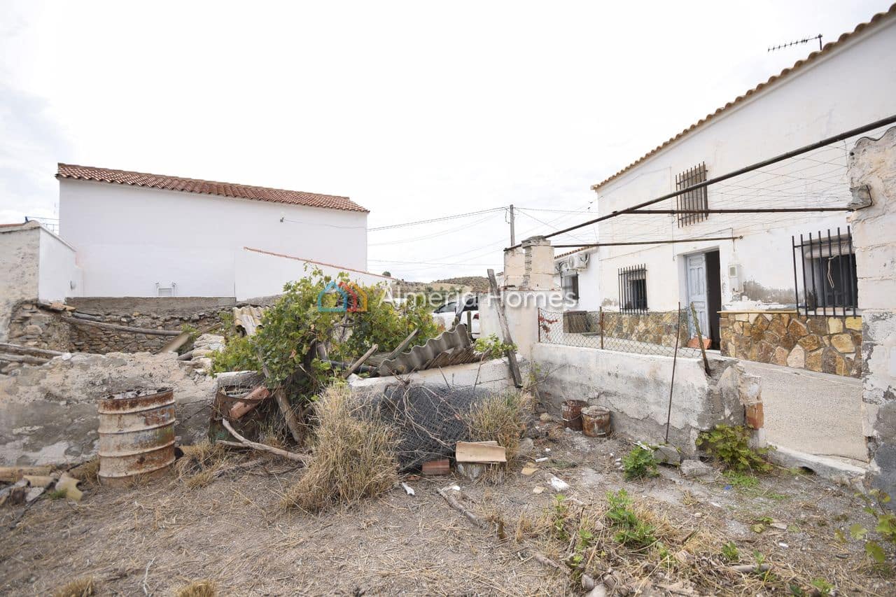 4 slaapkamer Finca/Landhuis te koop in Arboleas met garage - € 74.995 (Ref: 10112358)