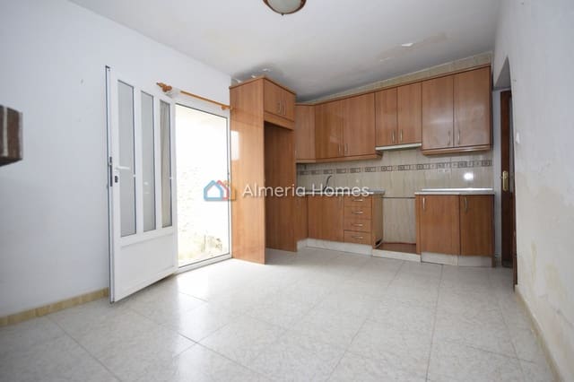 4 slaapkamer Finca/Landhuis te koop in Arboleas met garage - € 74.995 (Ref: 10112358)