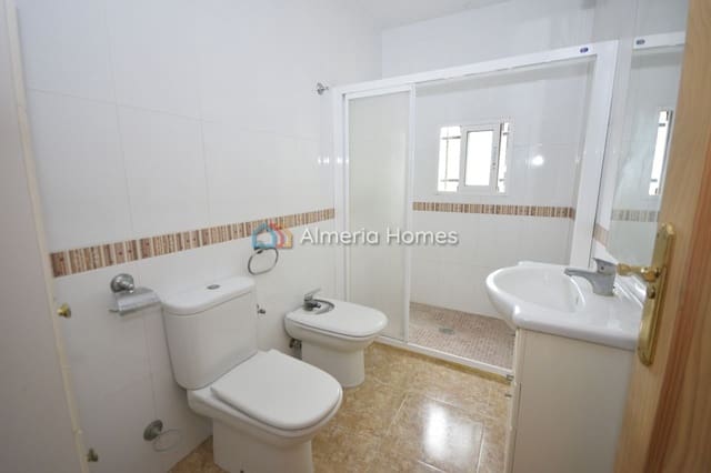 4 slaapkamer Finca/Landhuis te koop in Arboleas met garage - € 74.995 (Ref: 10112358)