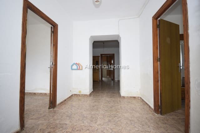 4 slaapkamer Finca/Landhuis te koop in Arboleas met garage - € 74.995 (Ref: 10112358)
