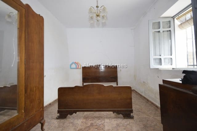 4 slaapkamer Finca/Landhuis te koop in Arboleas met garage - € 74.995 (Ref: 10112358)