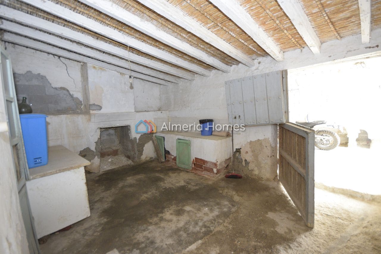 4 slaapkamer Finca/Landhuis te koop in Arboleas met garage - € 74.995 (Ref: 10112358)
