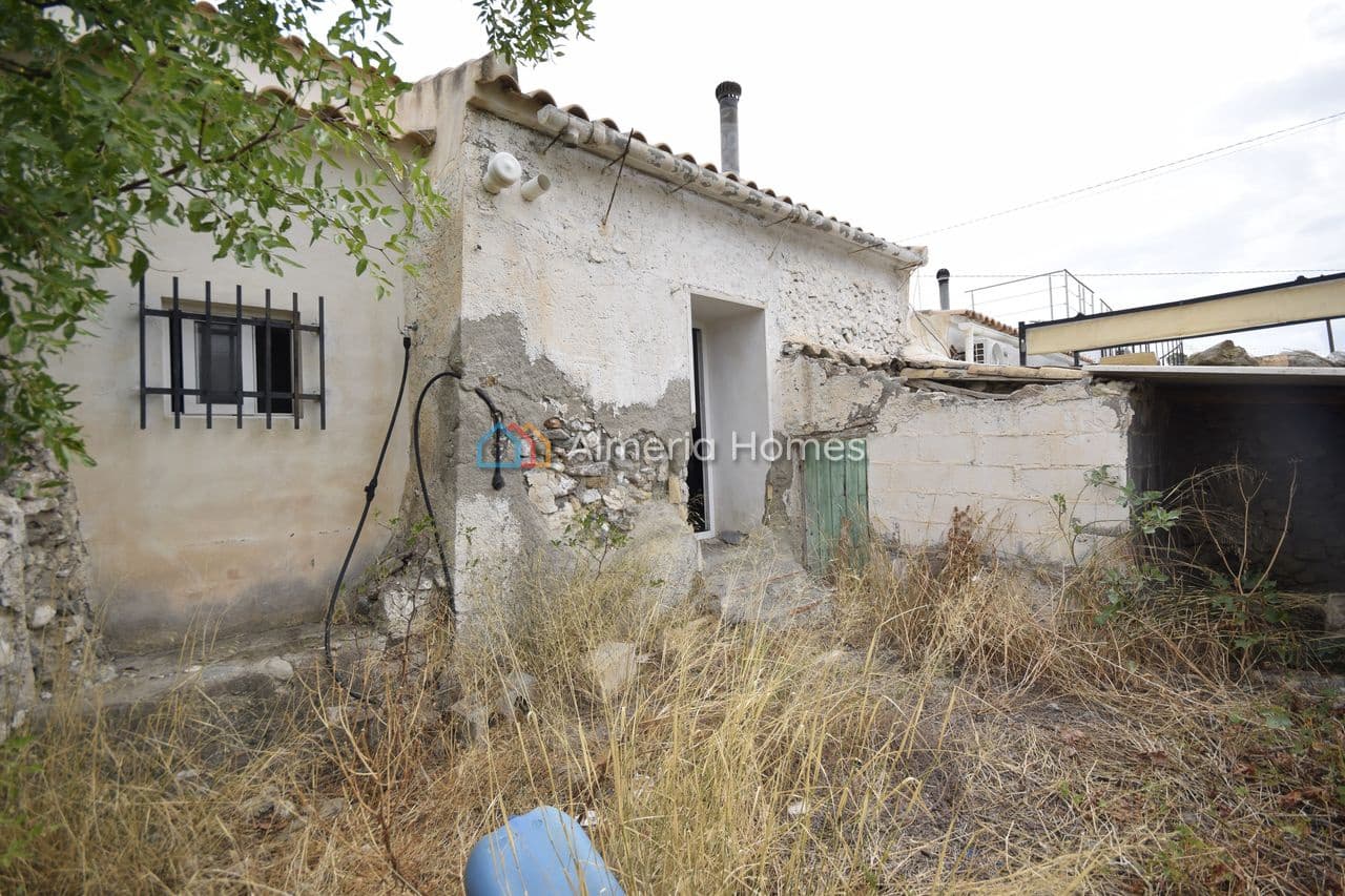 4 slaapkamer Finca/Landhuis te koop in Arboleas met garage - € 74.995 (Ref: 10112358)