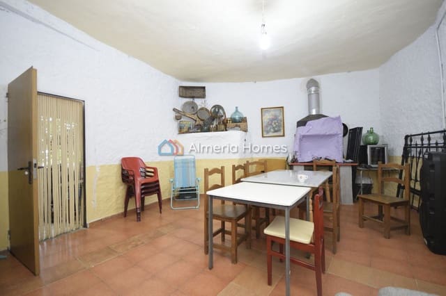 Commercial for sale in Tahal - € 225,000 (Ref: 10124978)