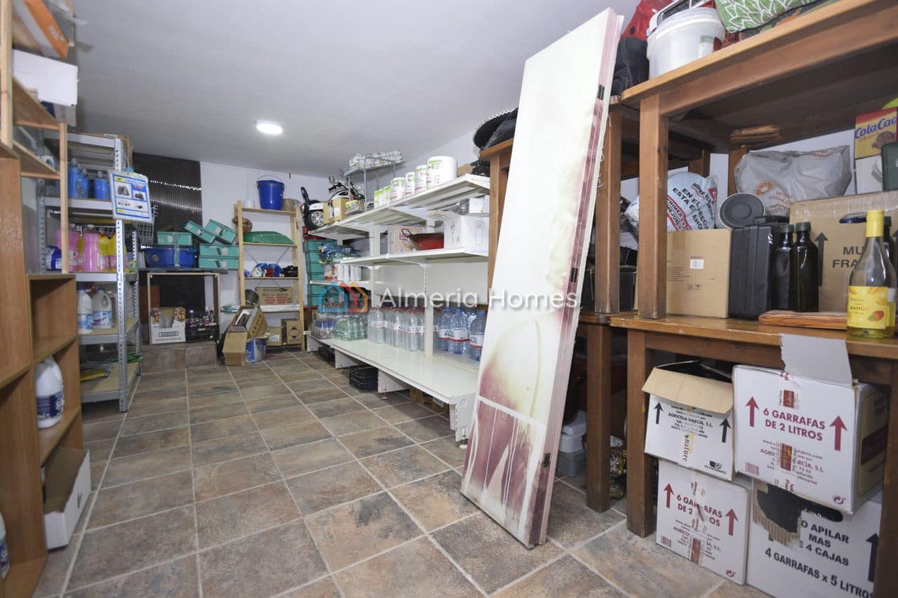 Commercial for sale in Tahal - € 225,000 (Ref: 10124978)