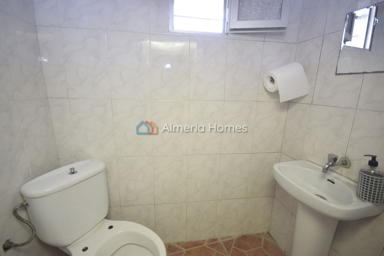 Commercial for sale in Tahal - € 225,000 (Ref: 10124978)