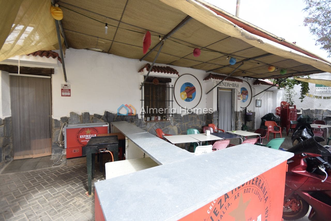 Commercial for sale in Tahal - € 225,000 (Ref: 10124978)