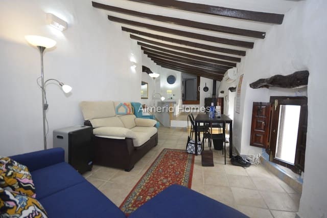 4 bedroom Townhouse for sale in Albanchez - € 79,000 (Ref: 10135085)