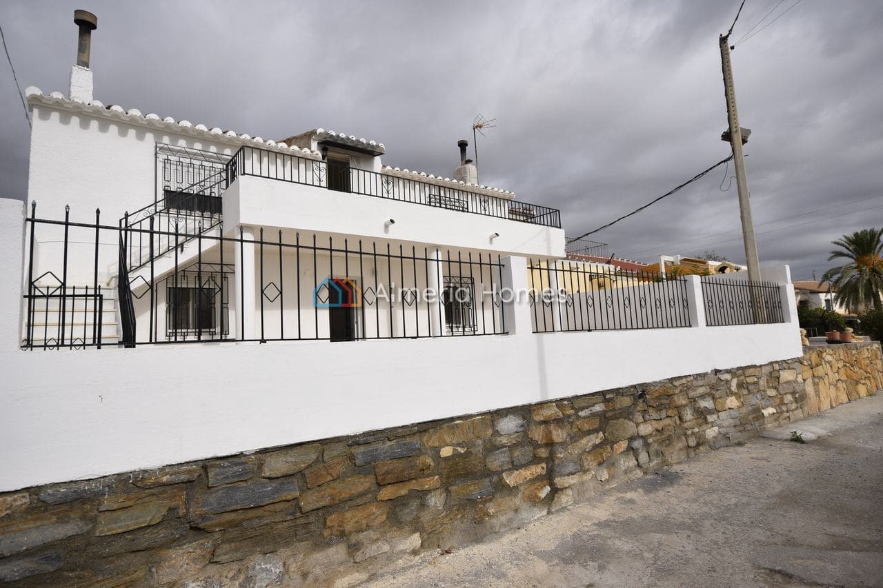 6 quarto Quinta/Casa Rural para venda em Albox - 137 500 € (Ref: 10147991)