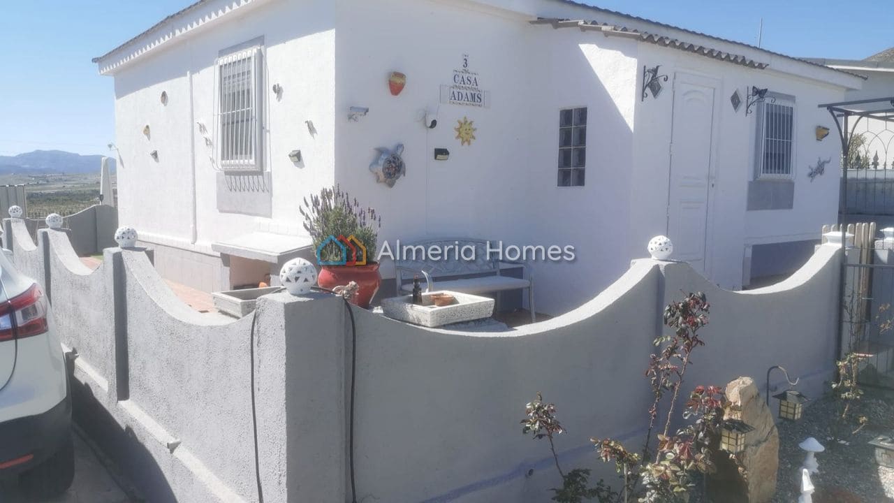 2 soveværelse Villa til salg i Oria med swimmingpool garage - € 139.950 (Ref: 10155500)