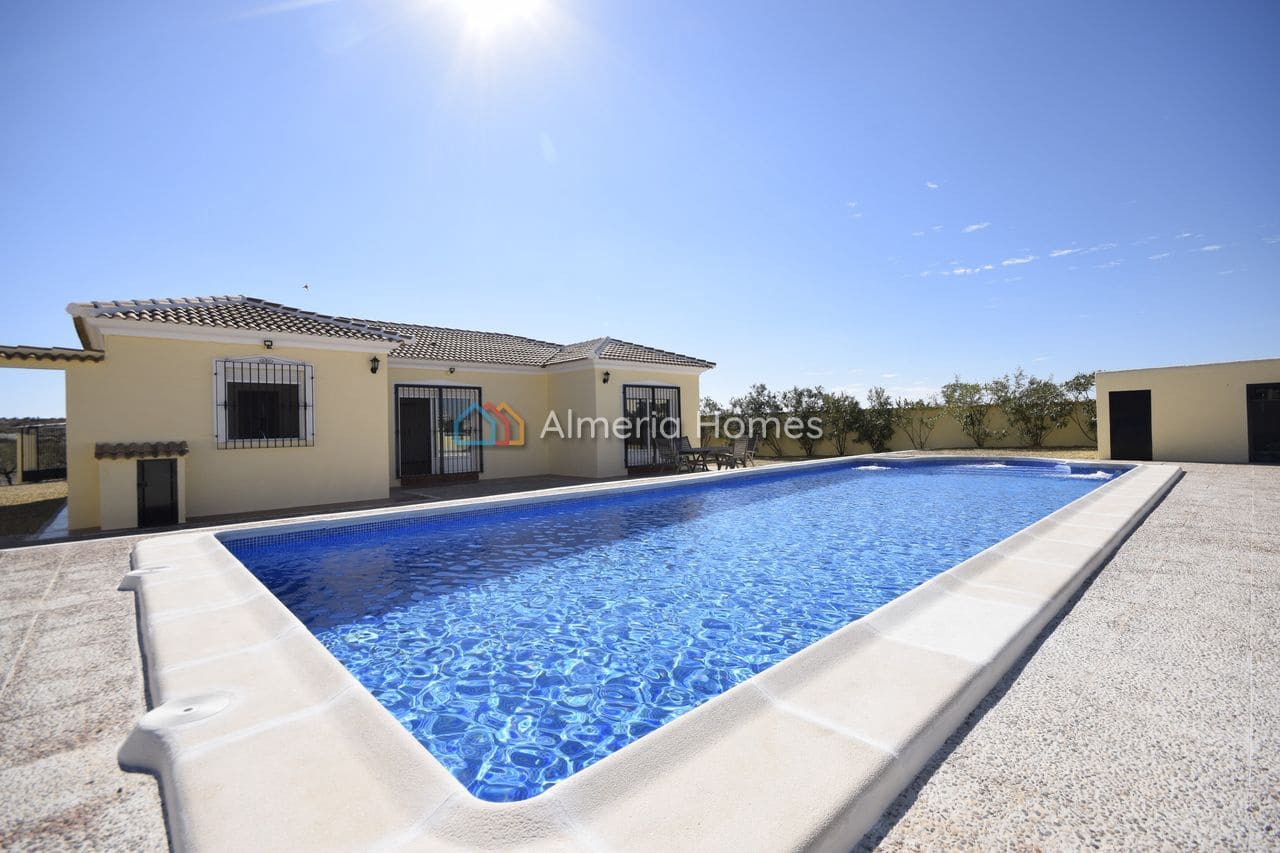 3 sovrum Villa till salu i Albox med pool - 274 995 € (Ref: 10158074)