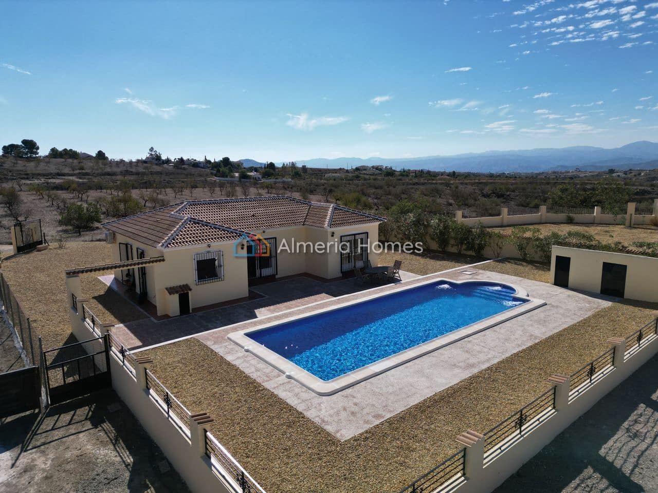 3 sovrum Villa till salu i Albox med pool - 274 995 € (Ref: 10158074)