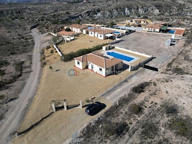 3 sovrum Villa till salu i Albox med pool - 274 995 € (Ref: 10158074)