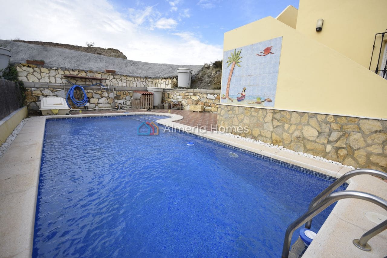 3 sypialnia Willa na sprzedaż w Partaloa z basenem garażem - 274 995 € (Ref: 10163602)
