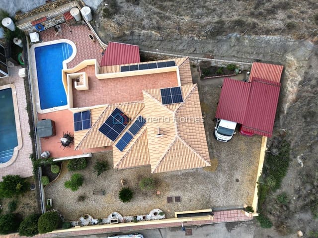 3 soveværelse Villa til salg i Partaloa med swimmingpool garage - € 274.995 (Ref: 10163602)