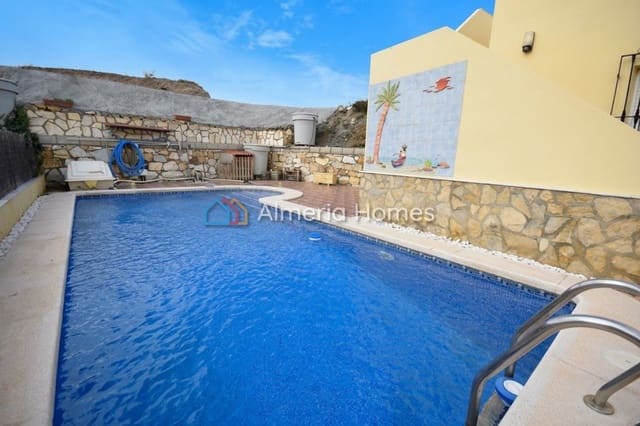 3 soveværelse Villa til salg i Partaloa med swimmingpool garage - € 274.995 (Ref: 10163602)