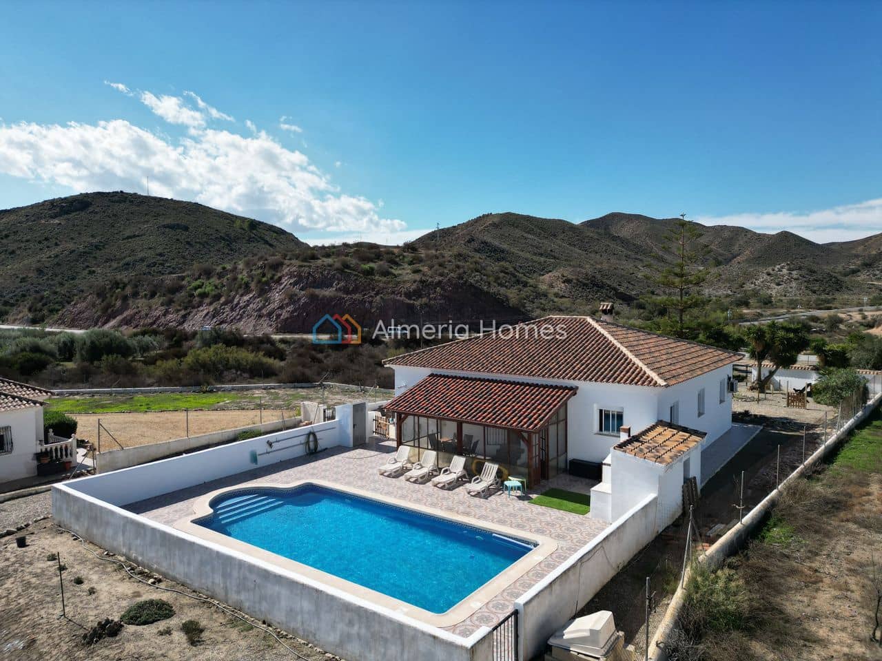 3 sypialnia Willa na sprzedaż w Albox z basenem garażem - 289 995 € (Ref: 10166918)