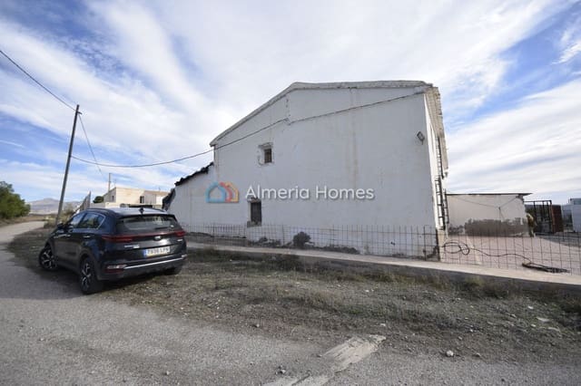 6 soveværelse Finca/Landehus til salg i Albox med garage - € 124.995 (Ref: 10172709)