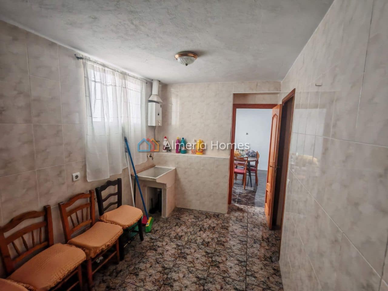 6 quarto Casa em Banda para venda em Caniles com garagem - 110 000 € (Ref: 10175711)
