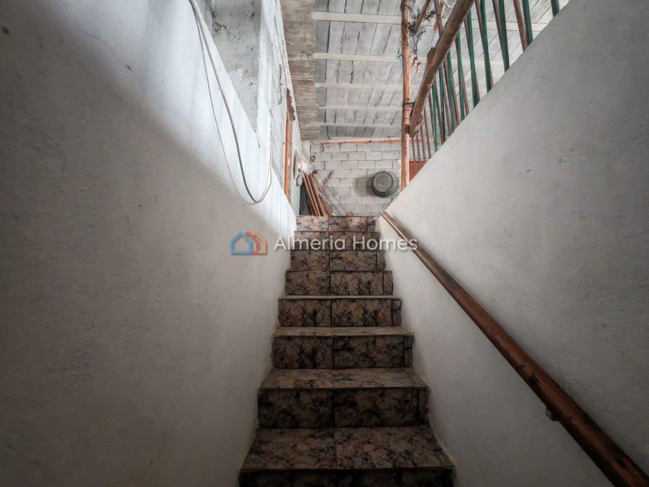 6 quarto Casa em Banda para venda em Caniles com garagem - 110 000 € (Ref: 10175711)