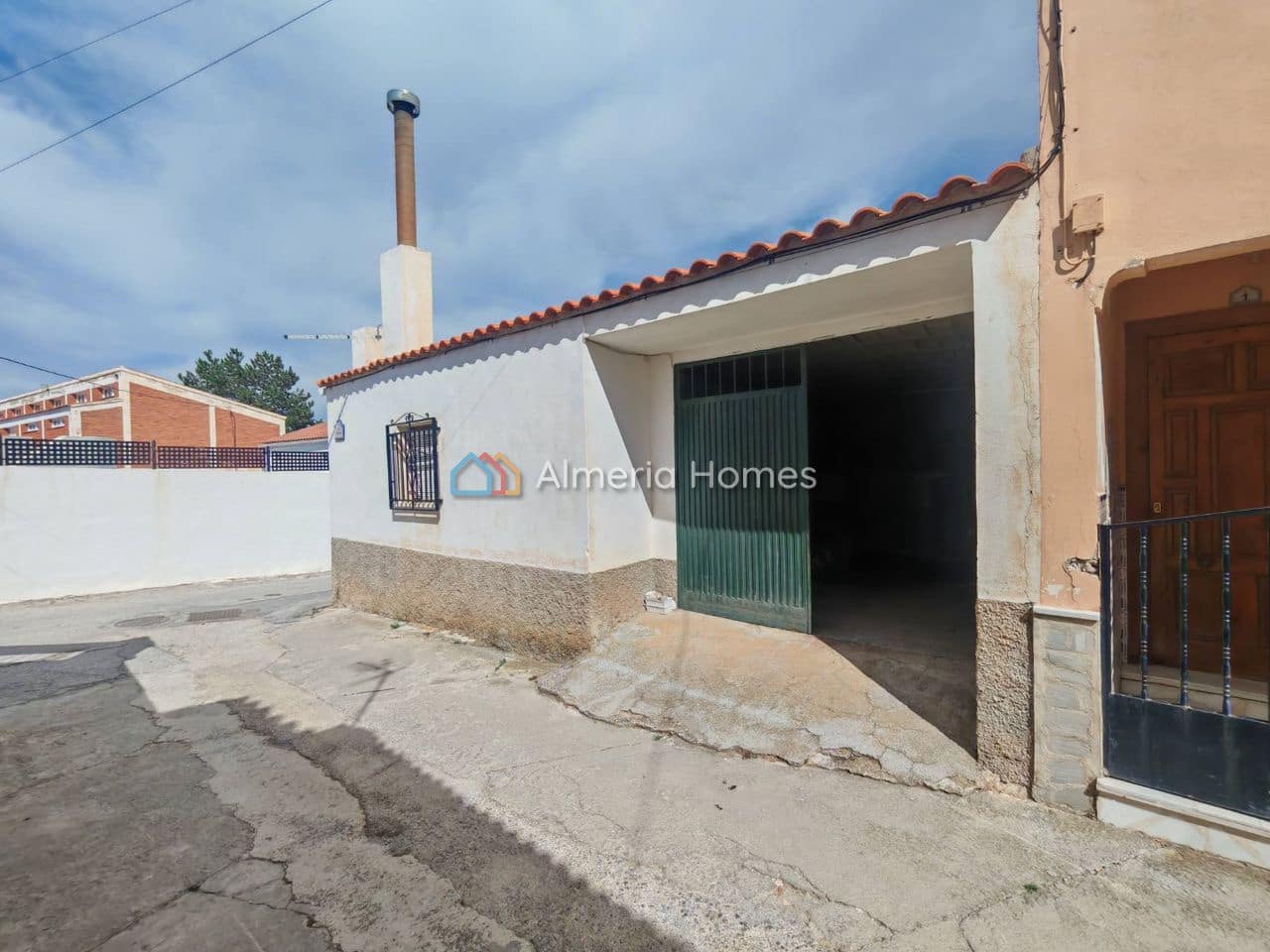 6 quarto Casa em Banda para venda em Caniles com garagem - 110 000 € (Ref: 10175711)