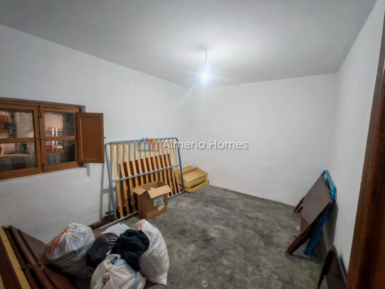 6 quarto Casa em Banda para venda em Caniles com garagem - 110 000 € (Ref: 10175711)
