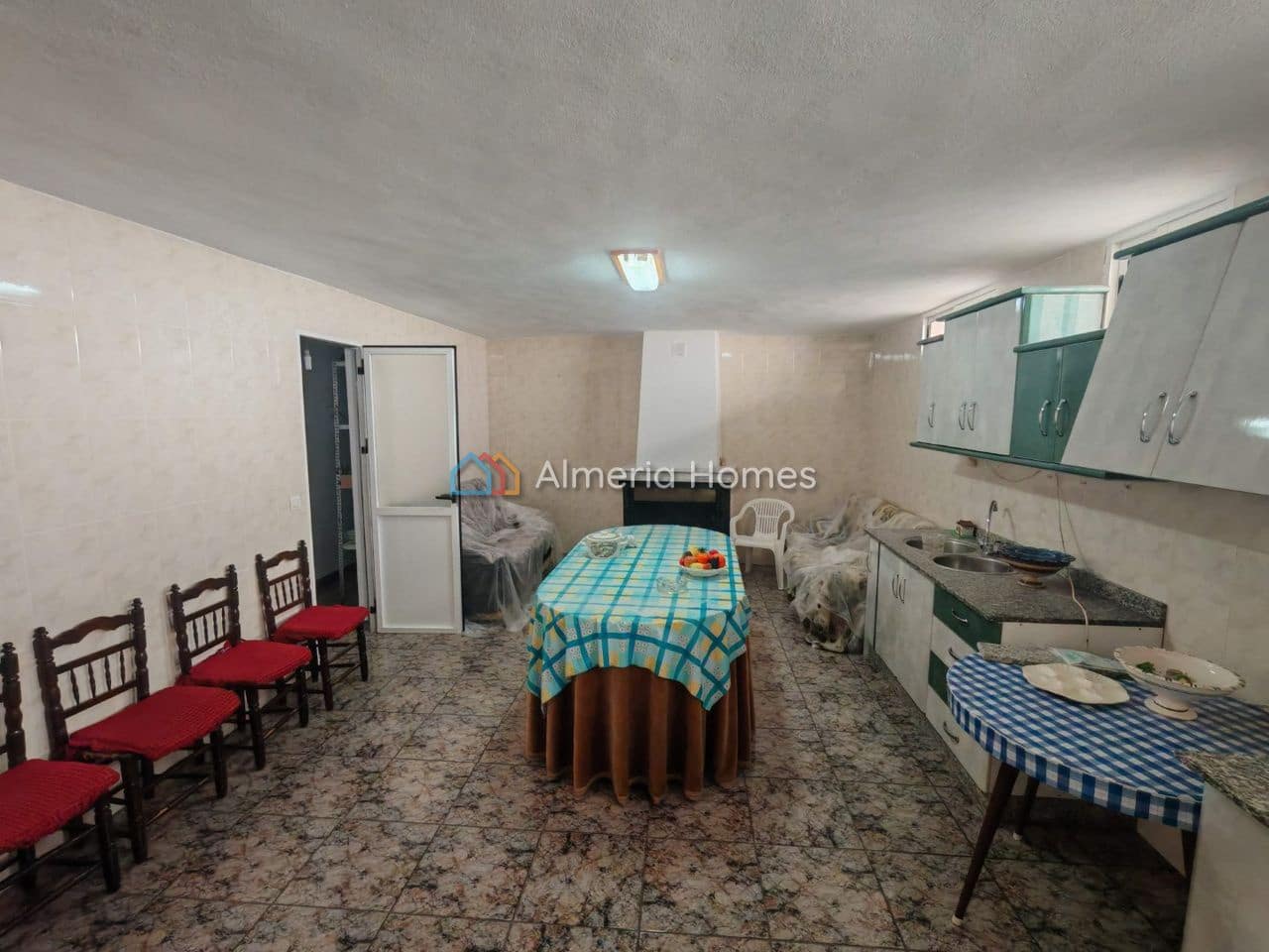 6 quarto Casa em Banda para venda em Caniles com garagem - 110 000 € (Ref: 10175711)