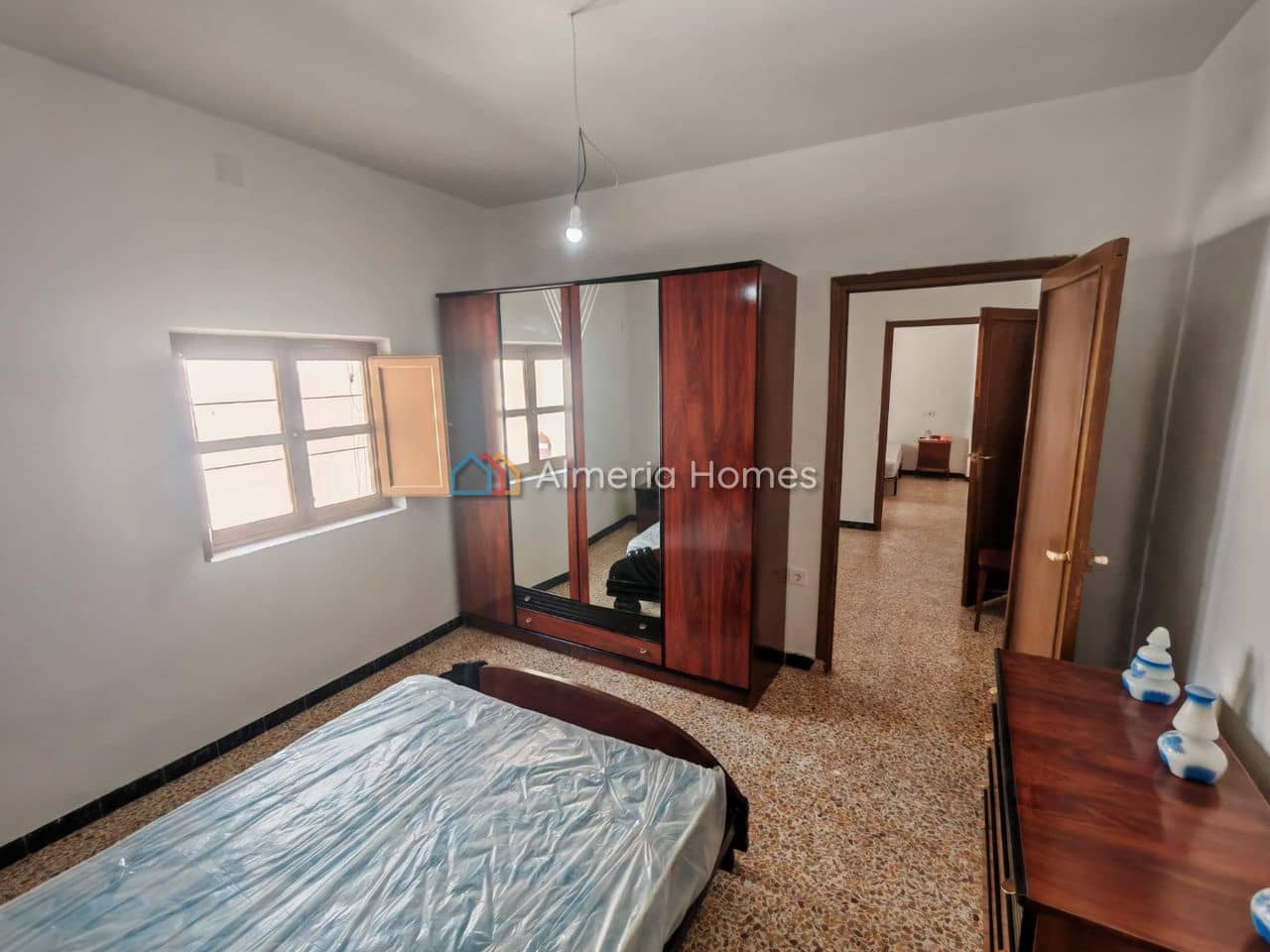 6 quarto Casa em Banda para venda em Caniles com garagem - 110 000 € (Ref: 10175711)
