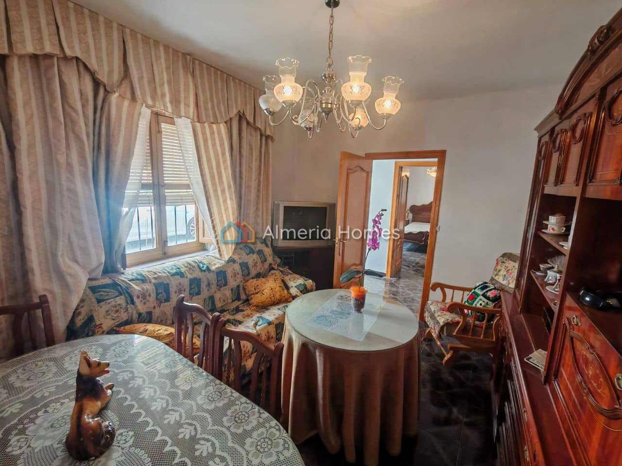 6 quarto Casa em Banda para venda em Caniles com garagem - 110 000 € (Ref: 10175711)