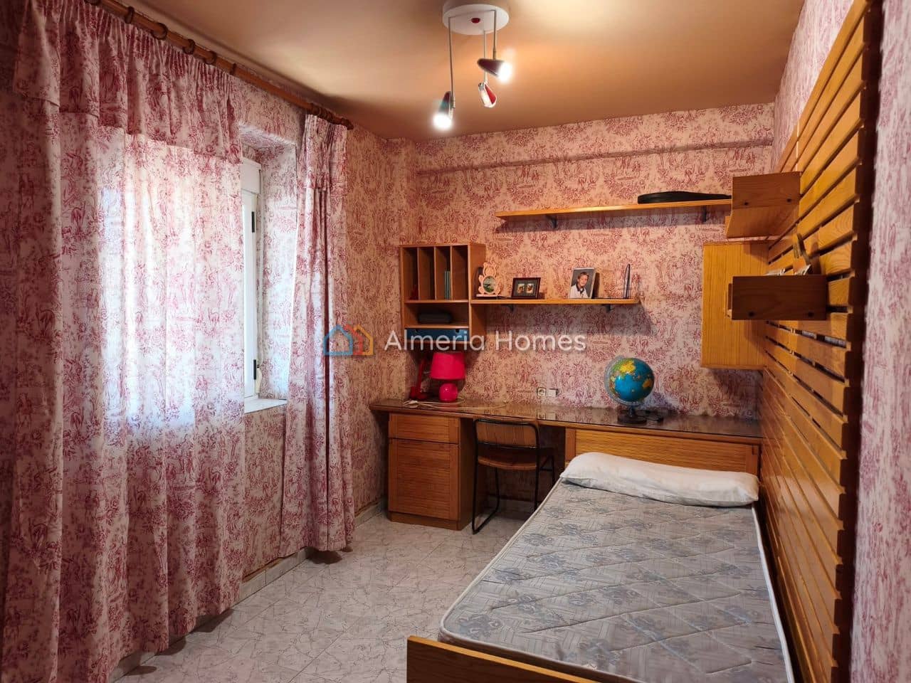 3 makuuhuone Omakotitalo myytävänä paikassa Cela - 140 000 € (Ref: 10175713)