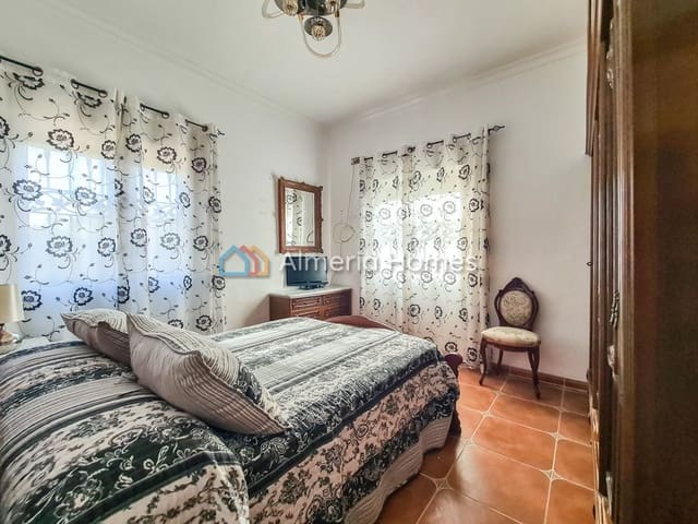 Finca/Casa Rural de 3 habitaciones en Huércal-Overa en venta - 250.000 € (Ref: 10177428)