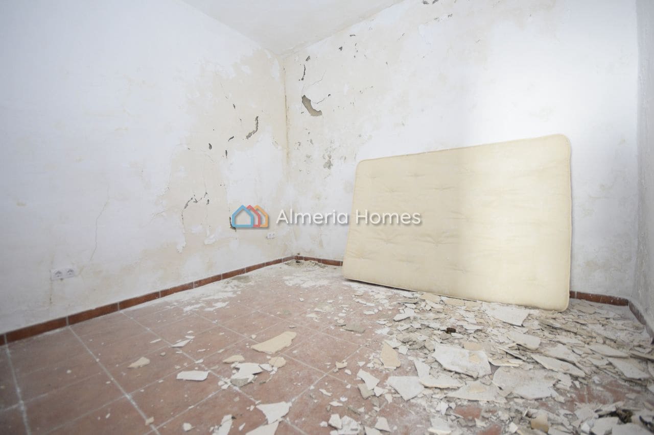 3 Zimmer Haus zu verkaufen in Sufli - 35.000 € (Ref: 10181604)